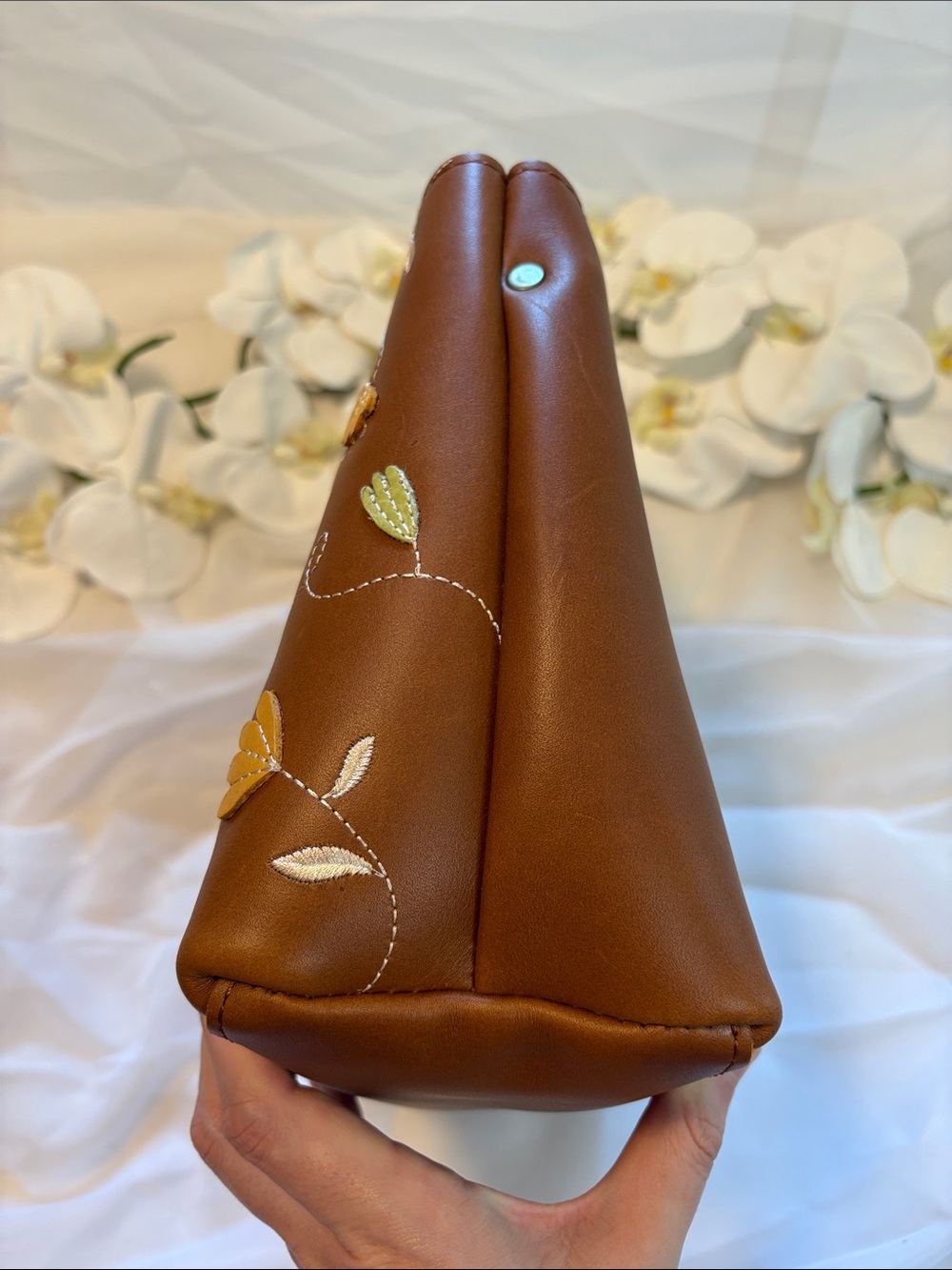 Portland Leather Goods Special Edition Large Raindrop Crossbody Bag - Picture 4 of 11